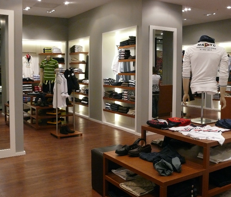 Akbatı AVM Mağaza Projesi